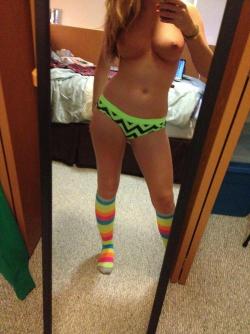 Hot Dorm Girls