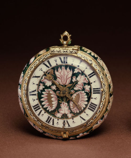 heaveninawildflower:  Enamelled watch with Flowers (French, between