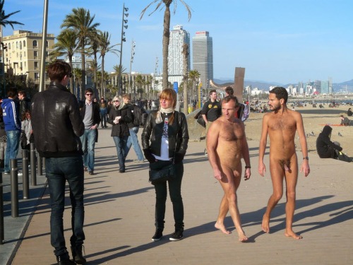 nudemenonthestreet:  Barcelona, when it was legal to be nude on the street