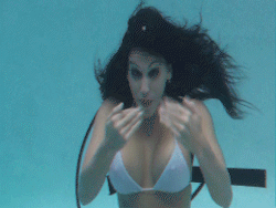 breathplaypls:  A continuation from my previous post. Guess her