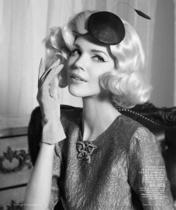 inspirationgallery:  Elegant 50s. Michelle Westgeest by Benjamin