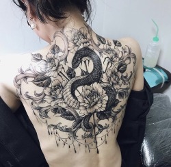 tattooingisanart:zihwa_tattooer