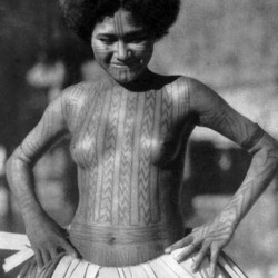   teptokMailu girl. Photograph by Hugo Bernatzik, ca. 1930.#teptok #melanesiantatu #revival &hellip;   