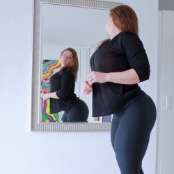 babygotaphatass:  Thick