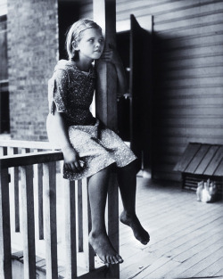 uno-universal:  Eudora Welty, Child on the Porch, 1935-1936