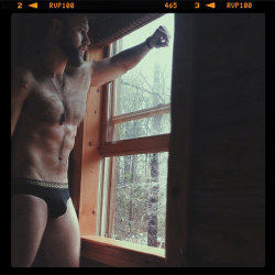 FAN PHOTO : SEXY bear in the woods @liam_bro86 in his #Charliebymz