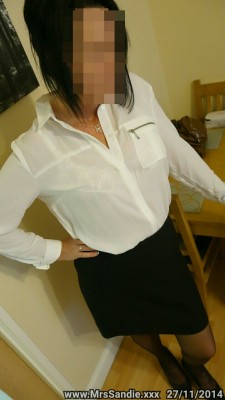 hotwifediscretions:  mrssandiexxx:  A few pictures in my work’s