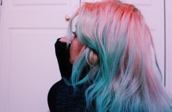 shutup-morgan:  Winter Break Hair idea 