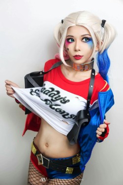 Source : http://sexykosplay.tumblr.com/