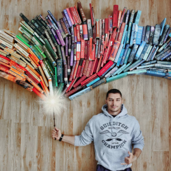 buzzfeed:Meet James Trevino, a 24-year-old book lover who recently