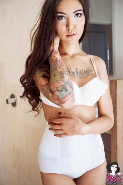 altmodelgirlcrush2: Glitz Suicide @suicidegirls 