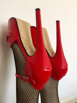 stiletto heels & nylons