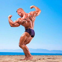 musclementoworship:  Hot shot of Dallas McCarver at the beach