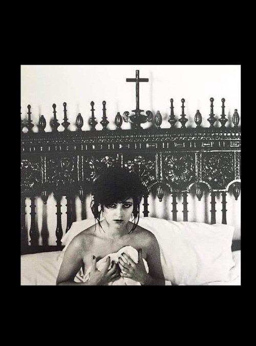 Siouxsie Sioux by Anton Corbijn Nudes & Noises  