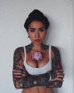 thatattoozone:    Alisa Cheked  