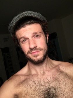 drhds: tipsycarpenter: I got a new hat to cope with growing my