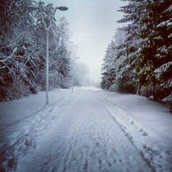coryhunlin:  Oooo #snow #vancouver  Jealous :(