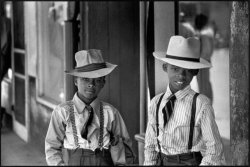last-picture-show:  Henri Cartier-Bresson, Natchez, Mississippi,