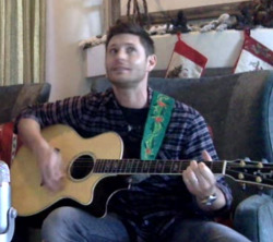 buckyandnat:  jensen smiling/laughing at himself for forgetting