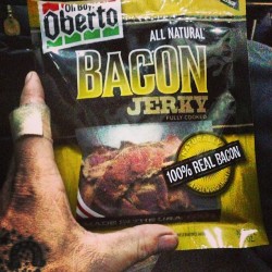 buttpee:  Awwww Heeel Yea!! #Oberto #BaconJerky #jessejames #westcoastchoppers