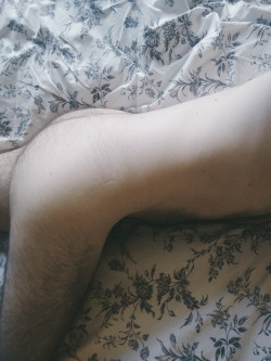 mastersmalpka:  defiantly-yourss:  fawnrelic:  Soft boy butts,