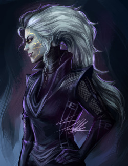veradia:  Queen Sindel :D Scribbled a new outfit for her that