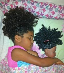 naturalhairqueens:  Reblog if you think this is absolutely adorable!