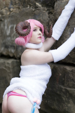 northernpixels626:  The Fairy Tail cosplay is awesome, another Aries cosplayer  