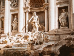 vivalcli:Trevi Fountain, Rome, Italy | Christopher Czermak 