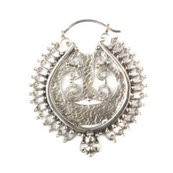 buddhajewelryorganics:  niiv:  Please, do excuse my while I drool