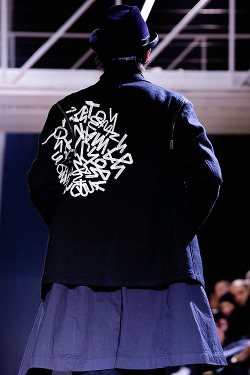 killyohji-deactivated20151231:  Yohji Yamamoto FW 2015 