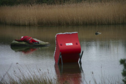 dumbfricker:  i crashed my sleigh into the bridge i dont care i