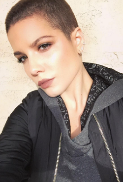 hotelhalsey:halsey: This whole year I was my hair in every article.