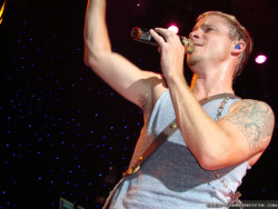 Male Celebrity Pits