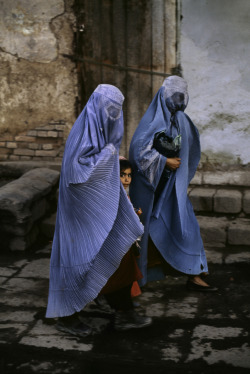 madfuture:  Steve McCurry. 