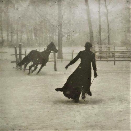 blondebrainpower:Lady and her horse on a snowy day in 1899. Photograph