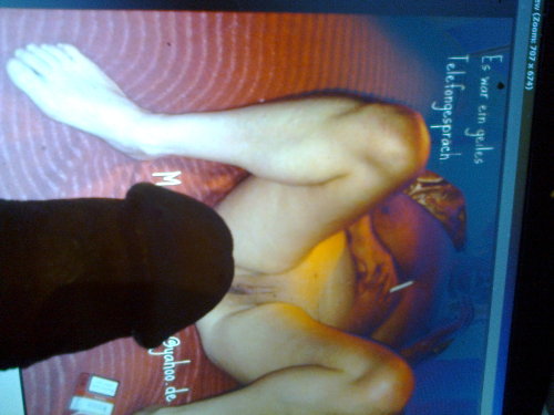 ready4spass:  ready4spass:  Marianne macht mich hart http://ich-marianne.tumblr.com/  Das haben wir beide genossen. 