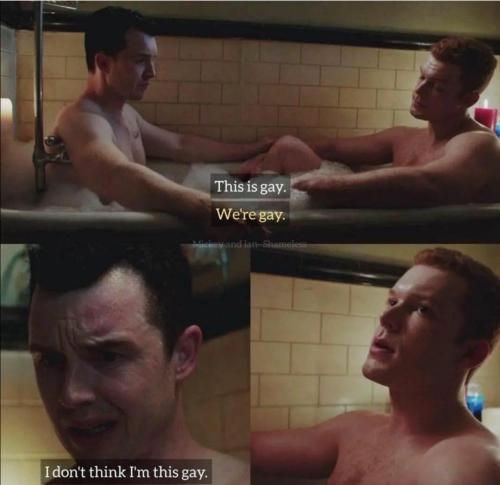 fuckyeahpipesofpan:  gay-irl:gay🛀irl 