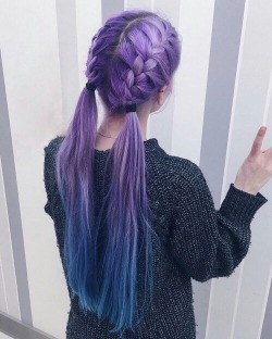 mindblowngoldfish:  When her hair is cooler than your personality