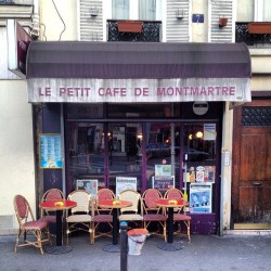 (at Le Petit Café de Montmartre)