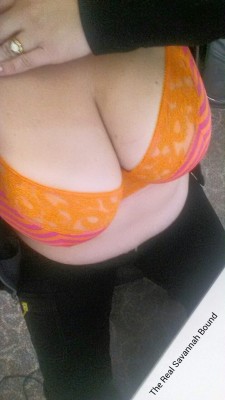 therealsavannahbound:  Bra of the day. I decided for some color