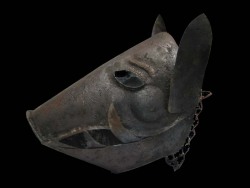 harpij:    Schandmaske / Mask of Shame used for public humiliation