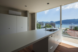 odaro:House overlooking the Strait / Keisuke Kawaguchi + K2-DESIGN