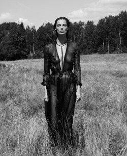 DARIA WERBOWY PHOTOGRAPHY BY MIKAEL JANSSON PUBLISHED IN INTERVIEW,