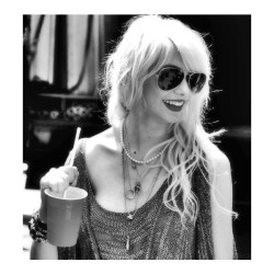 love-s2-semideusa:  Taylor Momsen Taylor Momsen   ❤ liked on