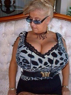 boobfiend:  wow she maybe a granny but l bet those huge tits