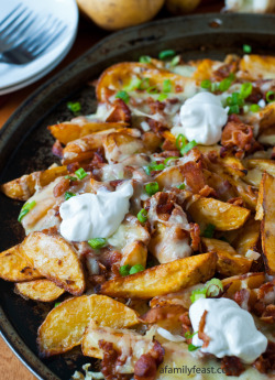 dailyfries:  “Loaded Pub Fries” recipe by A Family