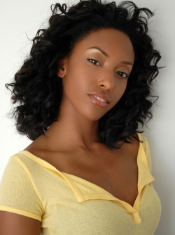 ebony-elite:  Proud to present