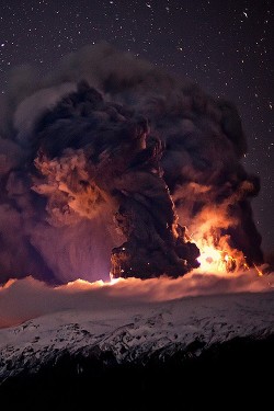 e4rthy:  Eyjafjallajokull Volcano by Gunnar Geirmundsson