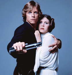 vintagegal:  Mark Hamill and Carrie Fisher photographed by Terry